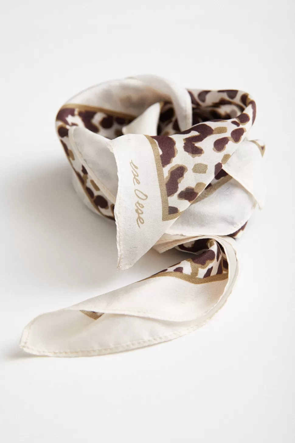 eseOese ANIMAL SILK SCARF MULTI New