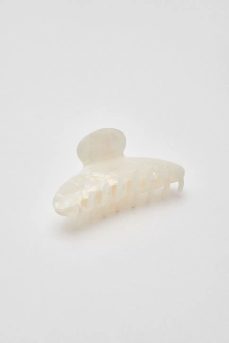 eseOese CANDY HAIR CLAW OFFWHITE Shop