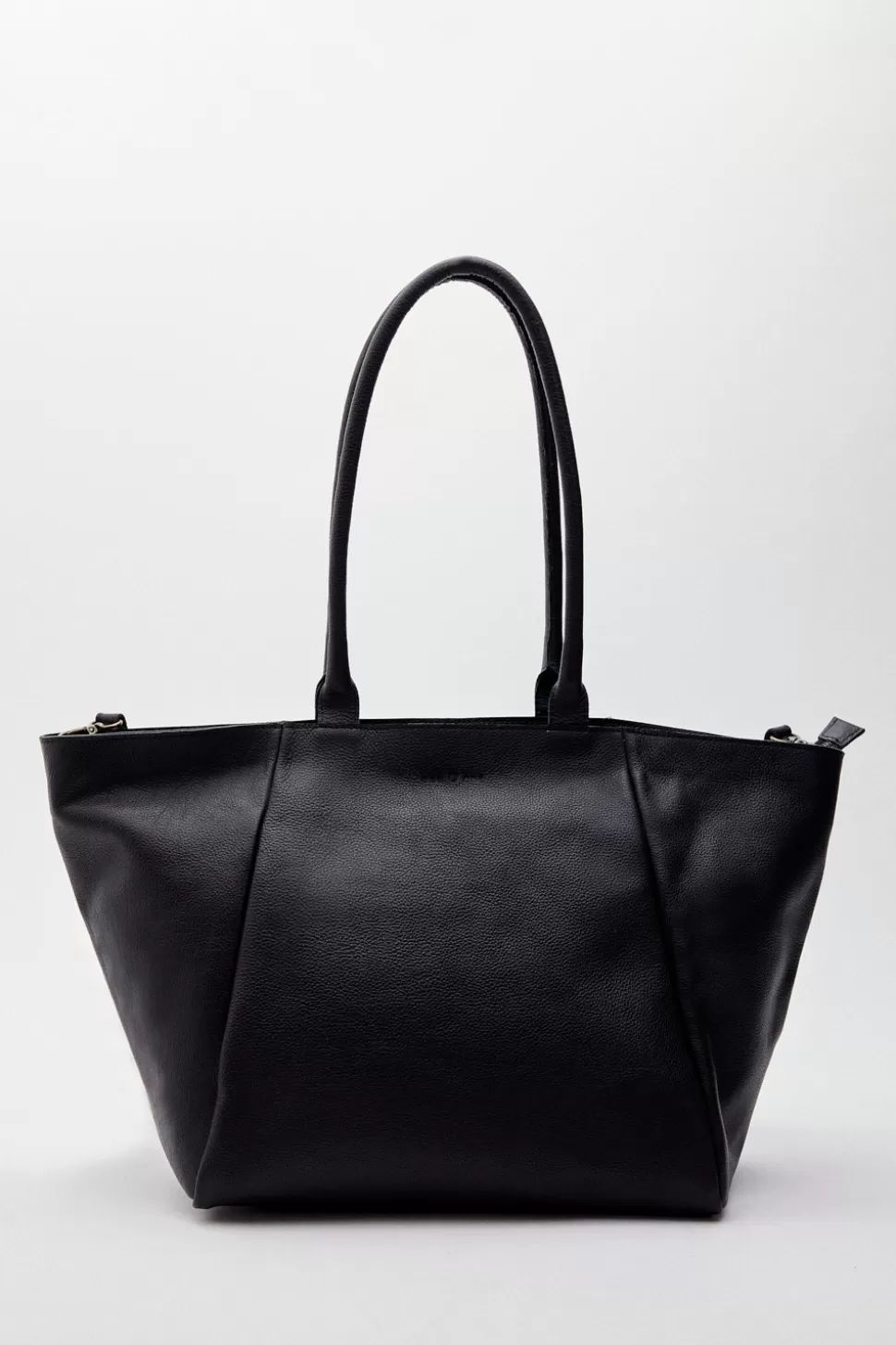 eseOese CAPAZO LEATHER BAG BLACK Discount