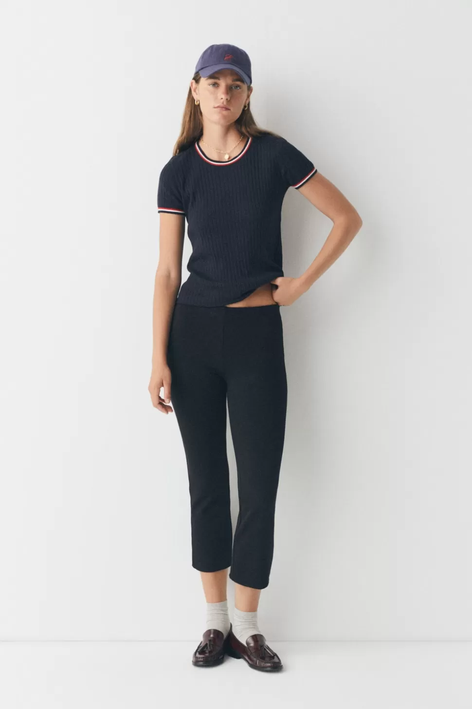 eseOese CAPRI PANTS NEGRO Best