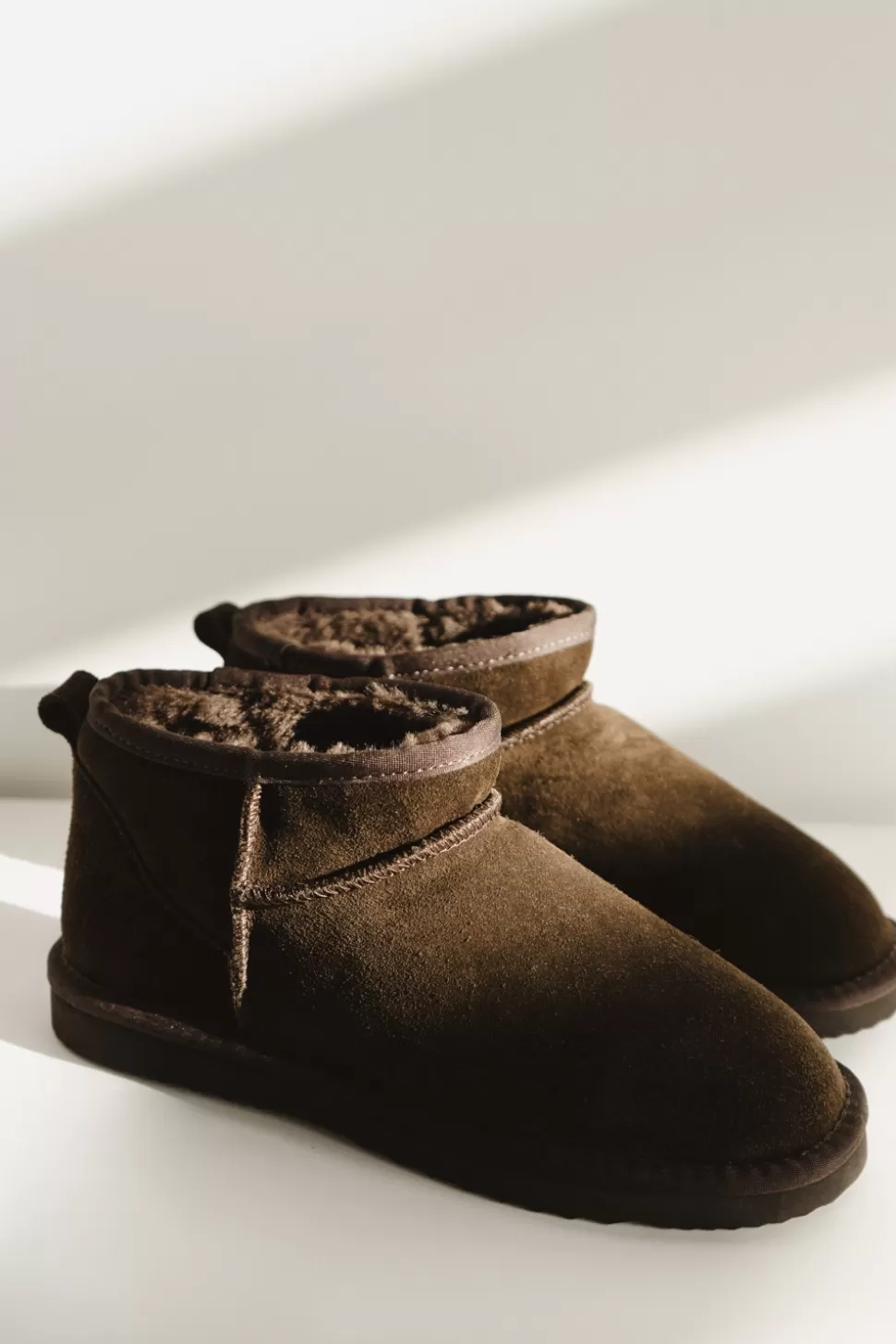 eseOese SHERPA ANKLE BOOTS CHOCOLATE Shop